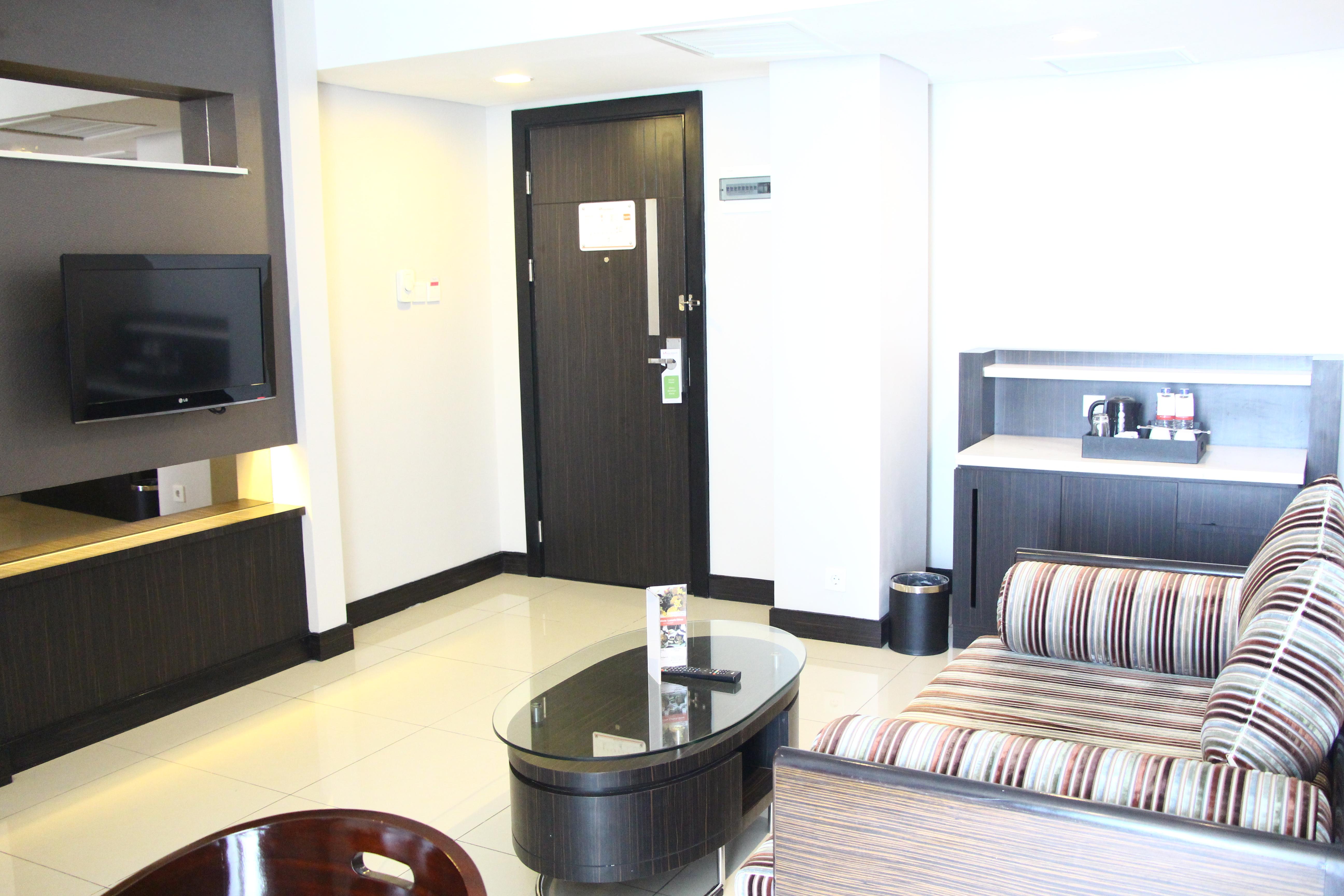 Swiss-Belhotel Balikpapan Экстерьер фото