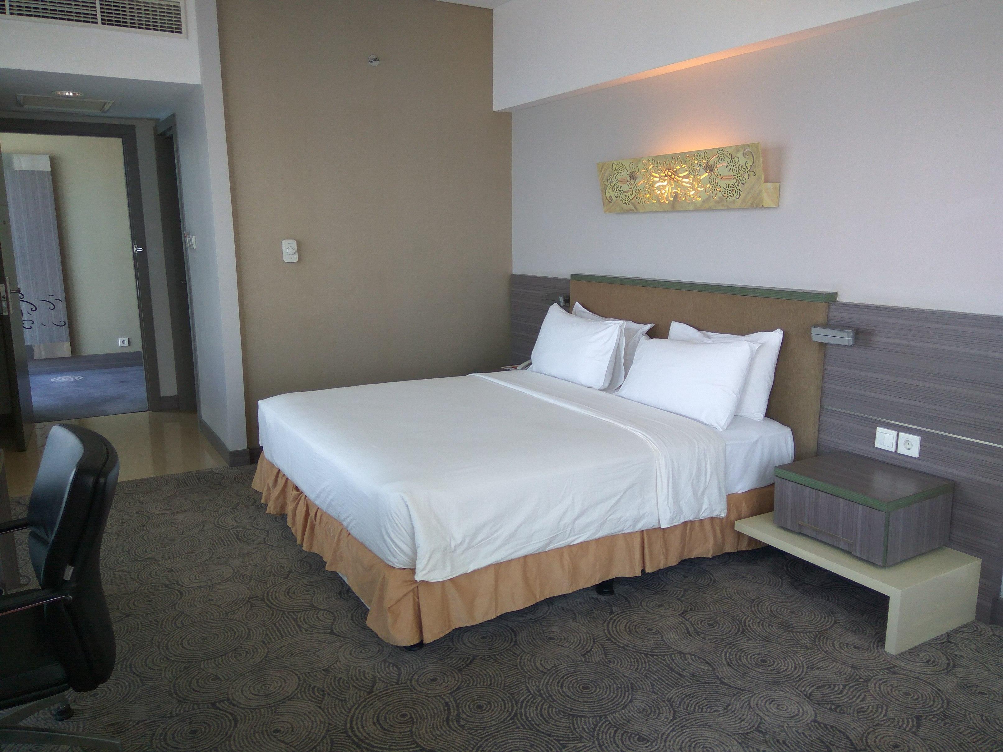 Swiss-Belhotel Balikpapan Экстерьер фото