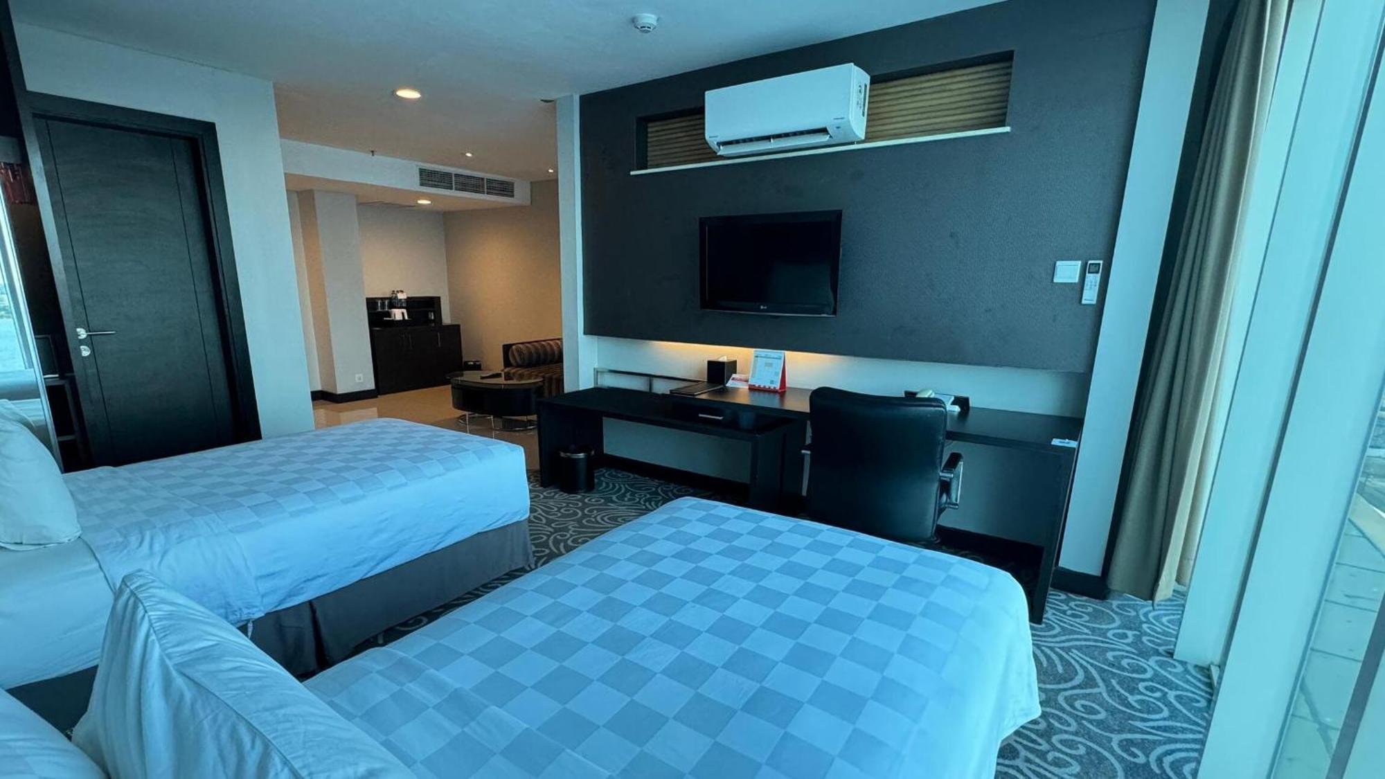 Swiss-Belhotel Balikpapan Экстерьер фото